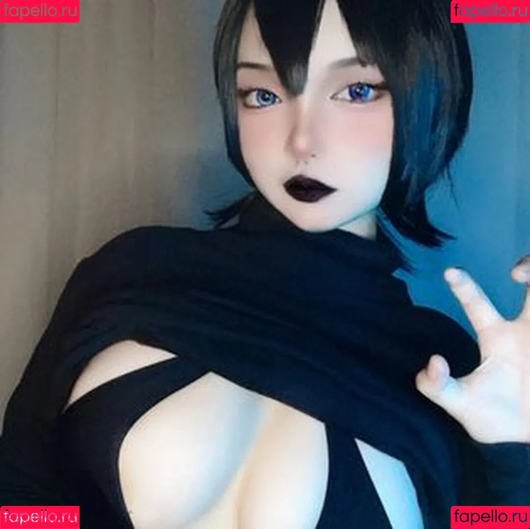 miraaamiku Onlyfans Photo Gallery 