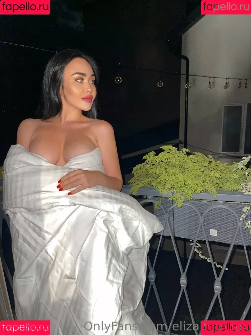 Elizabeth Fox Onlyfans Photo Gallery 