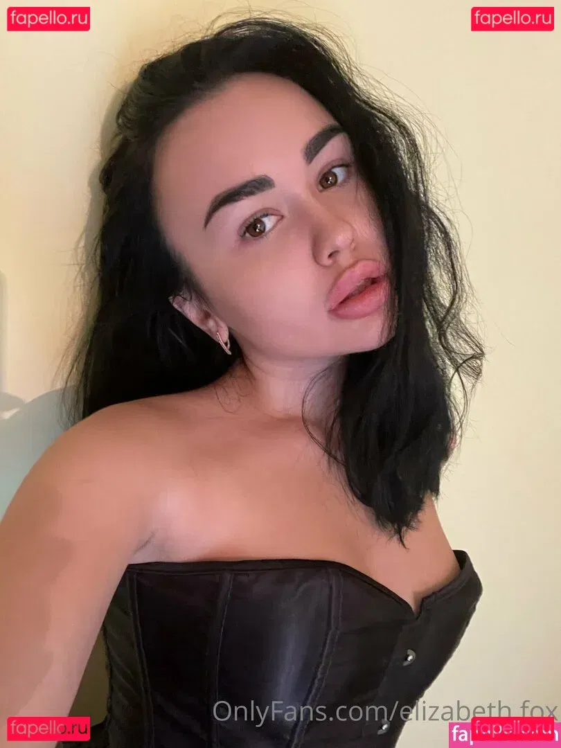 Elizabeth Fox Onlyfans Photo Gallery 