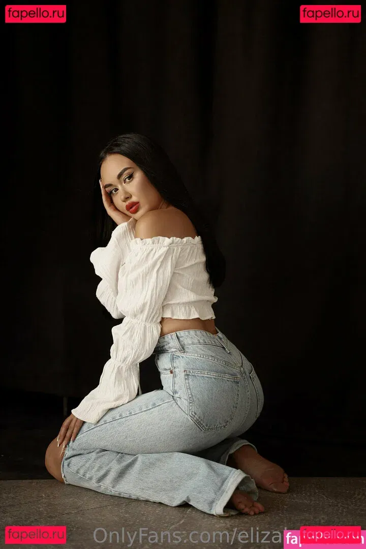 Elizabeth Fox Onlyfans Photo Gallery 