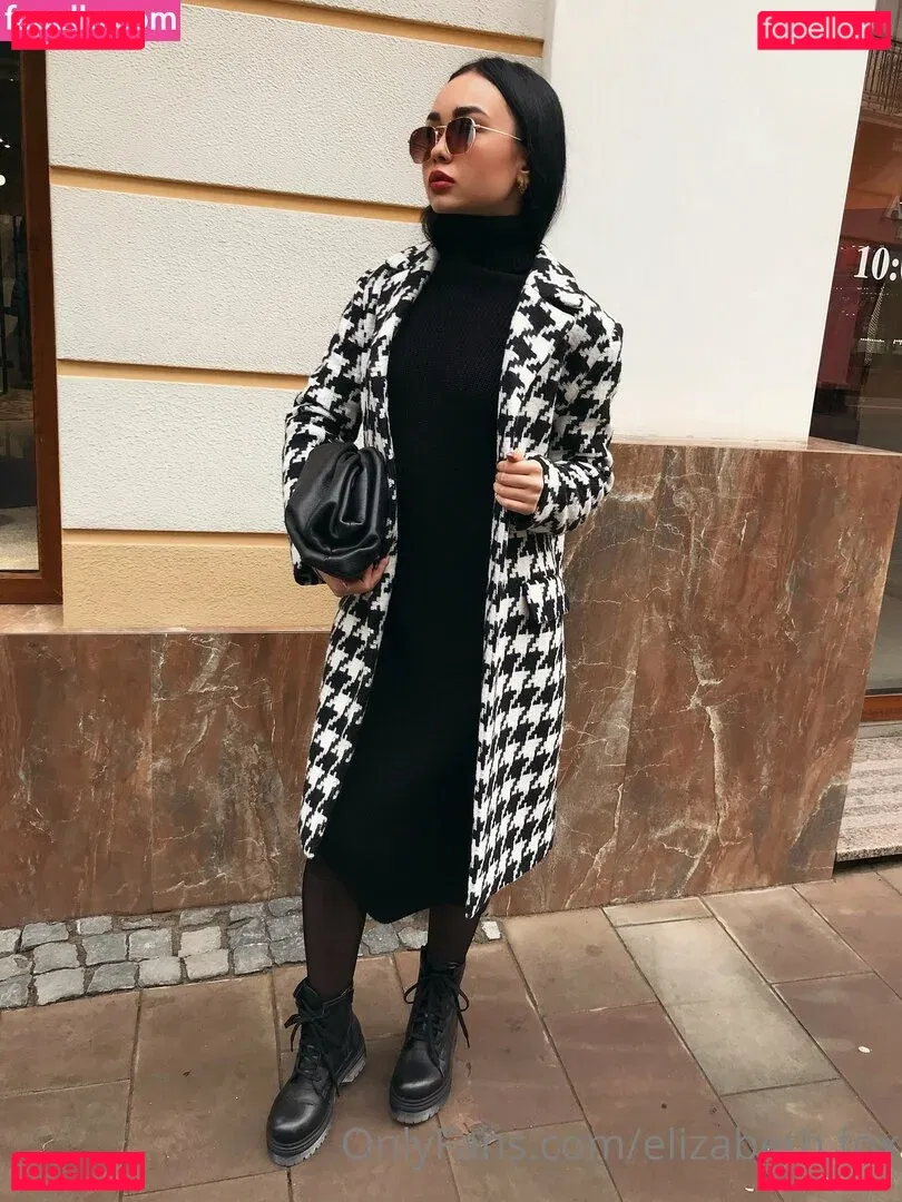 Elizabeth Fox Onlyfans Photo Gallery 