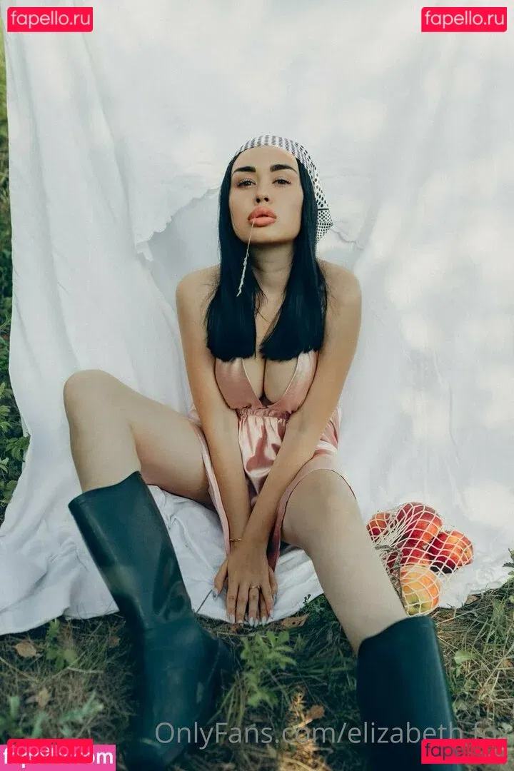 Elizabeth Fox Onlyfans Photo Gallery 