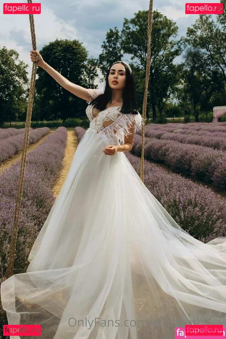 Elizabeth Fox Onlyfans Photo Gallery 