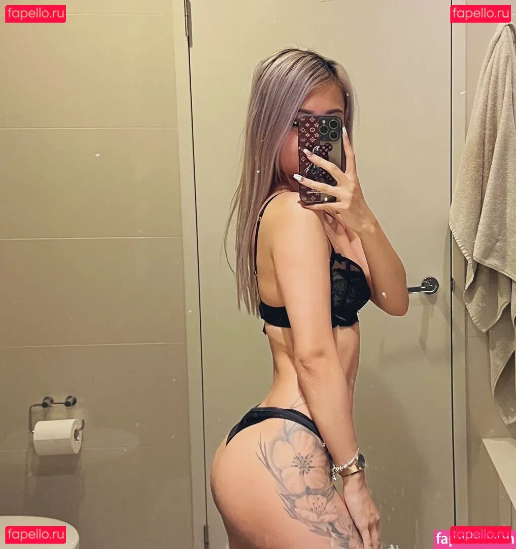 Gina Nguyen Onlyfans Photo Gallery 