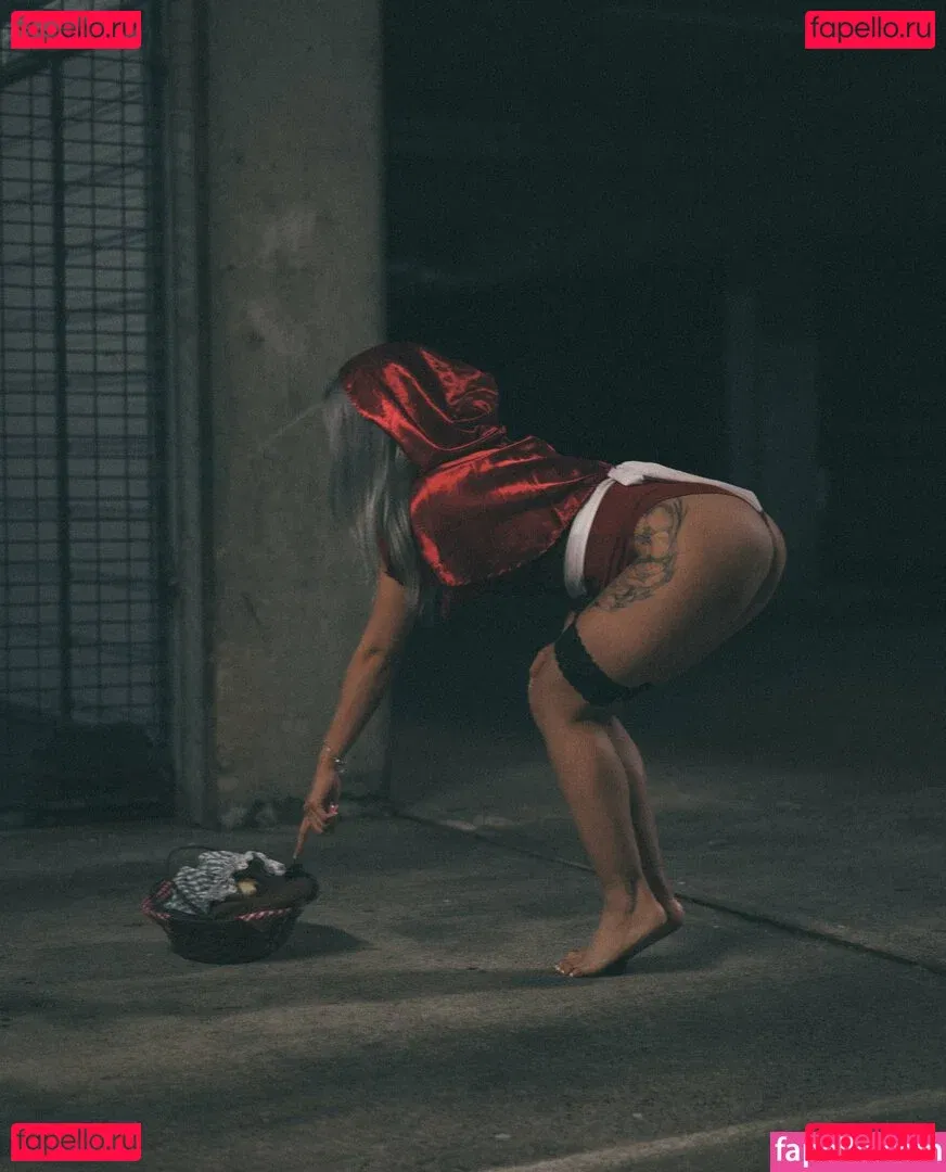 Gina Nguyen Onlyfans Photo Gallery 