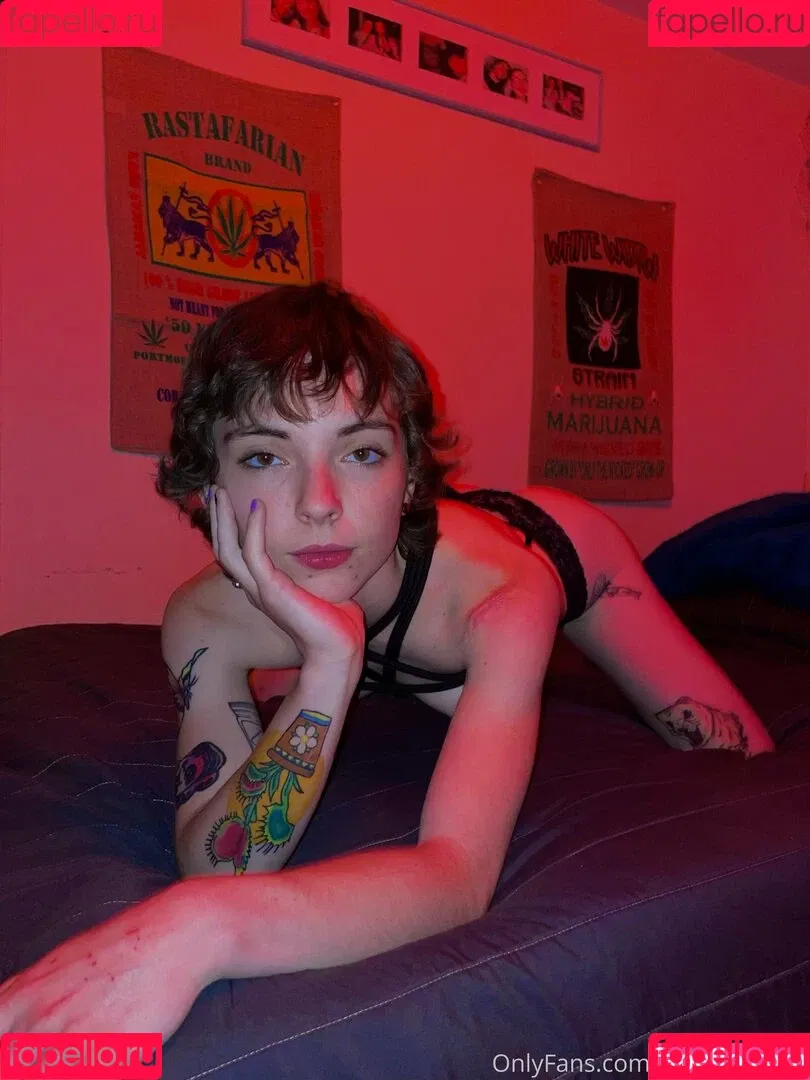 neonalice333 Onlyfans Photo Gallery 