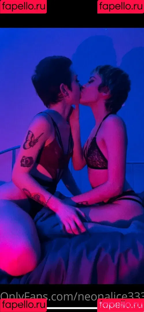 neonalice333 Onlyfans Photo Gallery 