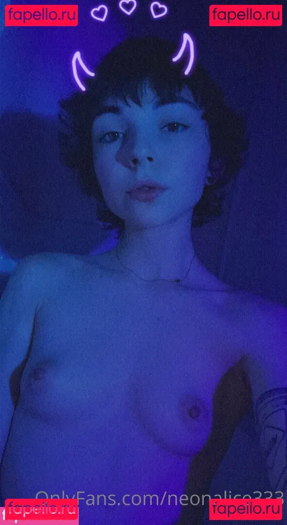 neonalice333 Onlyfans Photo Gallery 