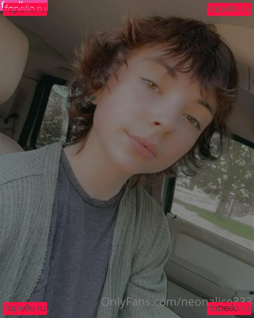 neonalice333 Onlyfans Photo Gallery 