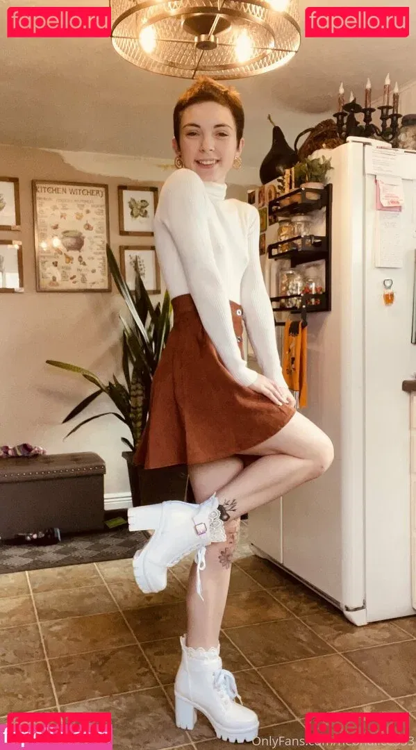 neonalice333 Onlyfans Photo Gallery 