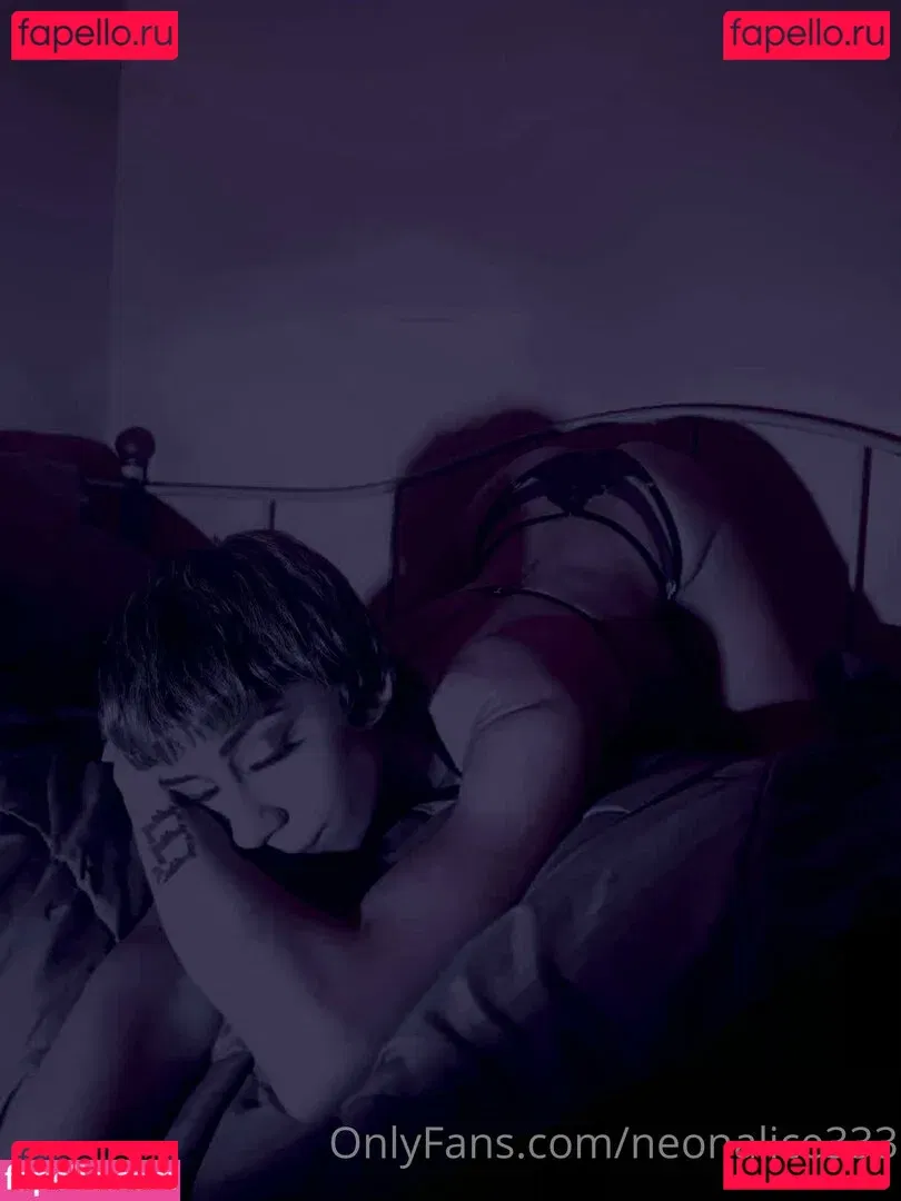 neonalice333 Onlyfans Photo Gallery 