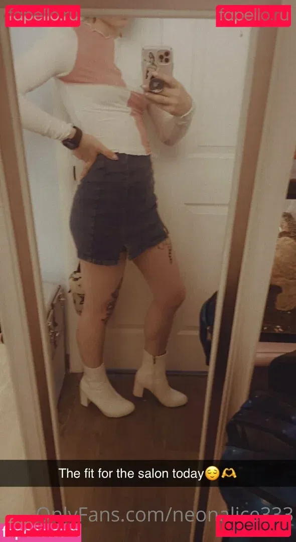 neonalice333 Onlyfans Photo Gallery 