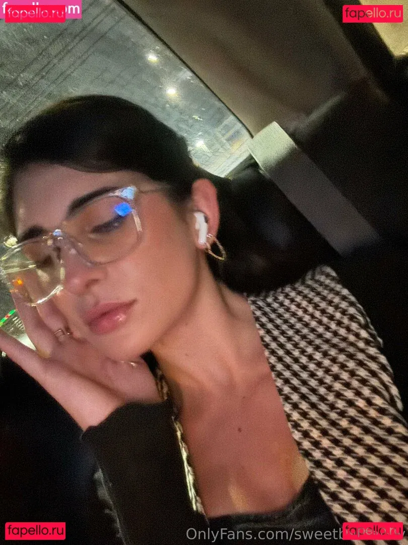 sweetbutsavvy Onlyfans Photo Gallery 