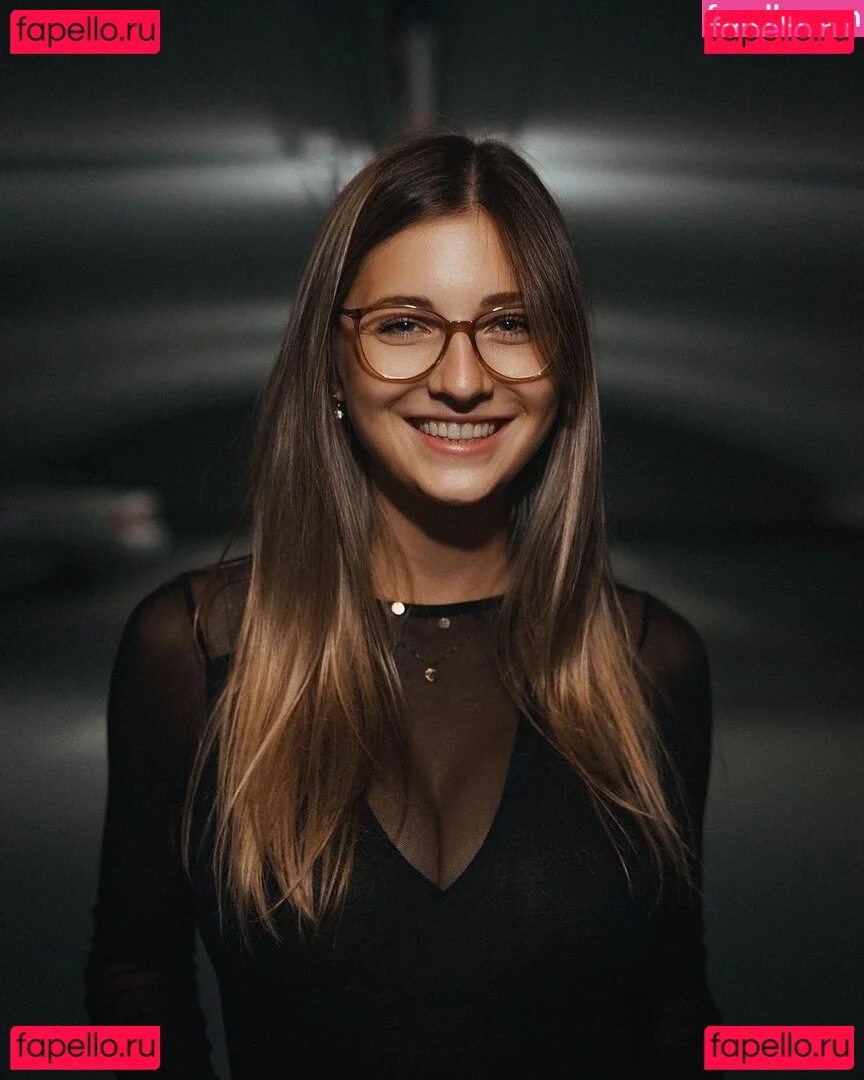 Juliane Denzer Onlyfans Photo Gallery 