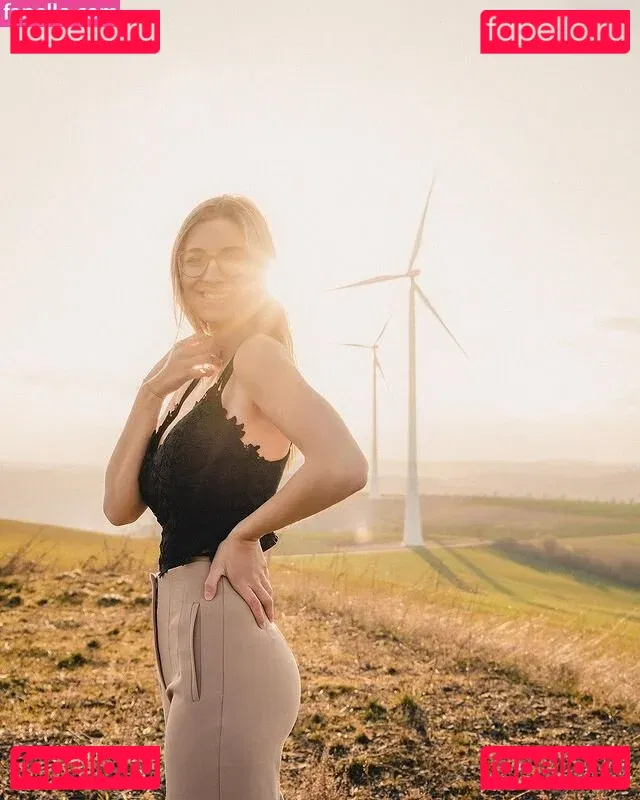 Juliane Denzer Onlyfans Photo Gallery 