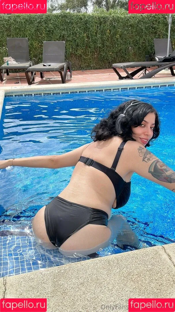 Mikiblue Onlyfans Photo Gallery 