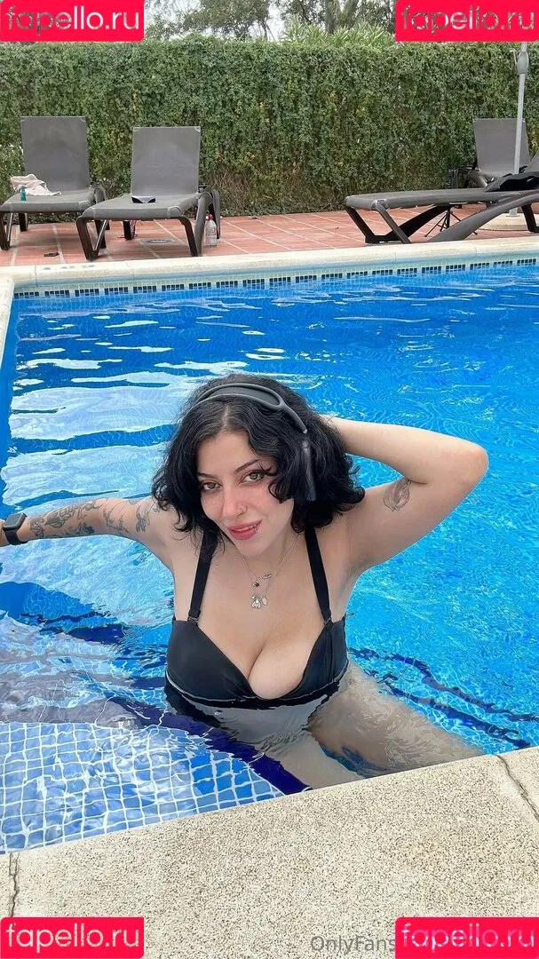 Mikiblue Onlyfans Photo Gallery 