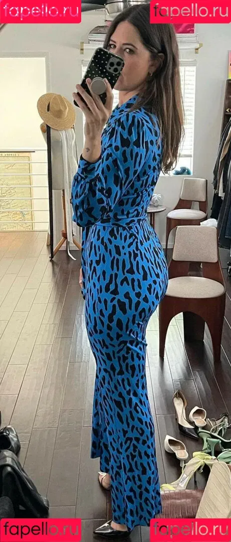 D'Arcy Carden Onlyfans Photo Gallery 
