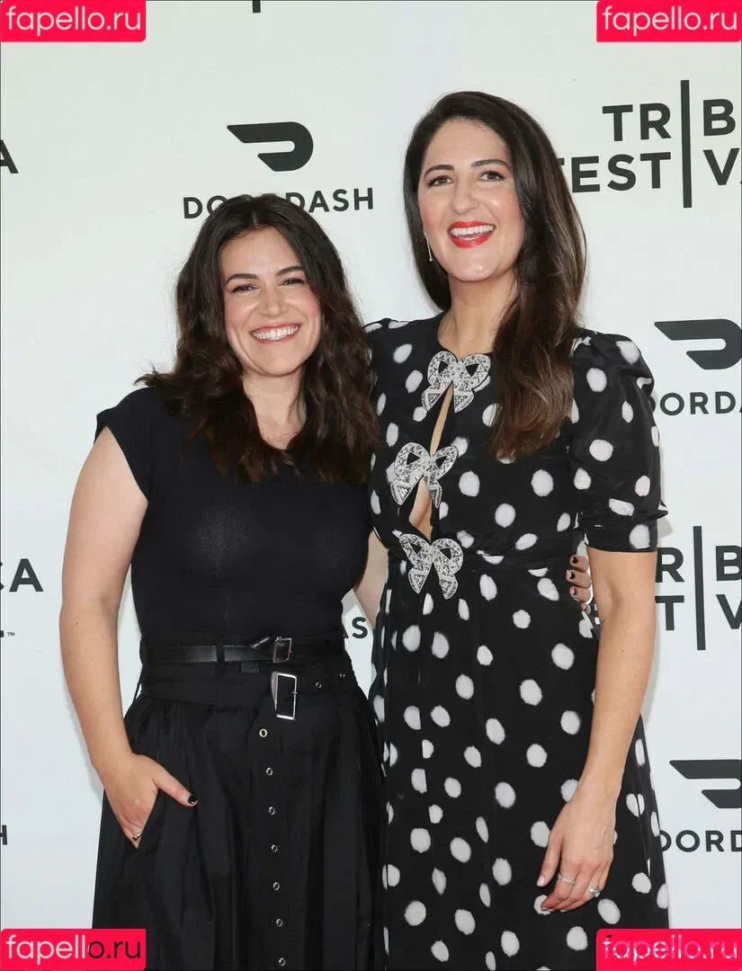 D'Arcy Carden Onlyfans Photo Gallery 