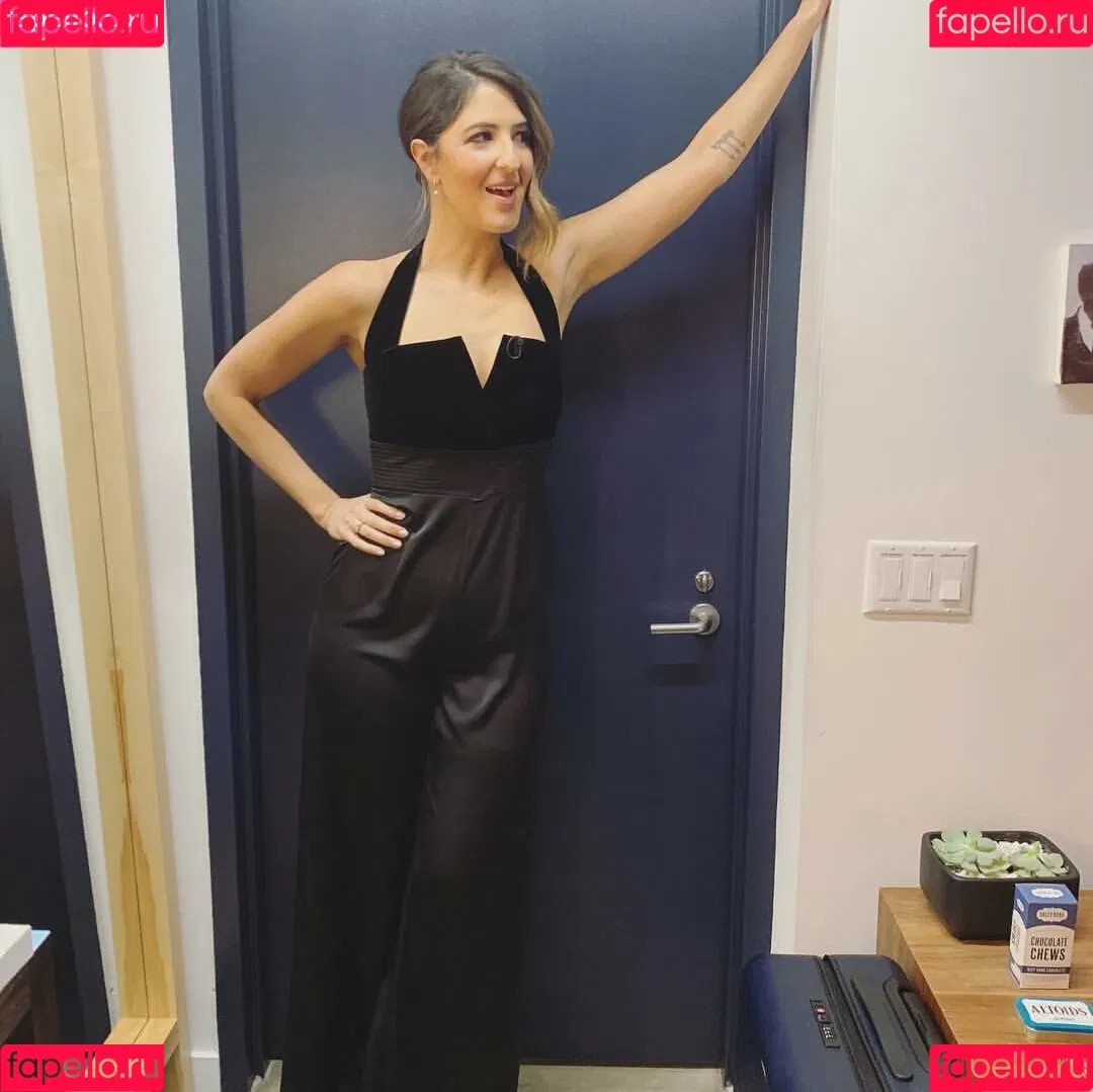 D'Arcy Carden Onlyfans Photo Gallery 