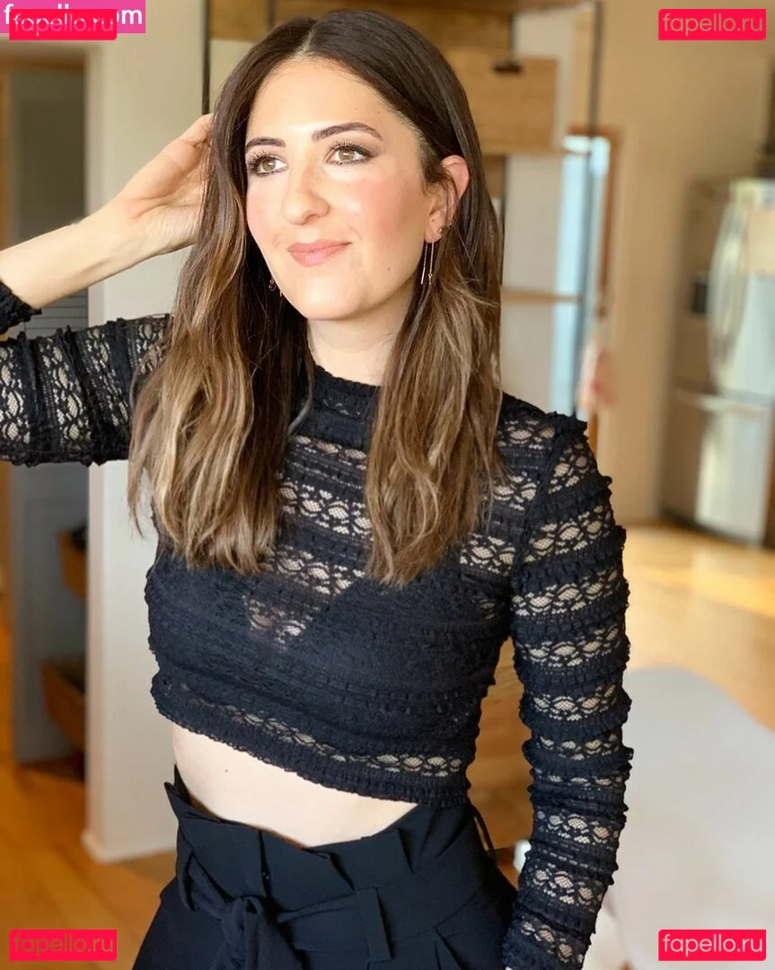 D'Arcy Carden Onlyfans Photo Gallery 