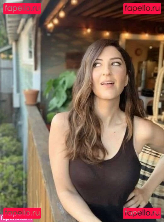 D'Arcy Carden Onlyfans Photo Gallery 