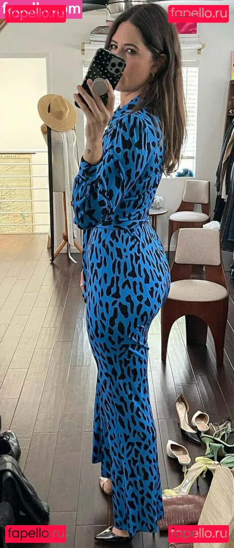 D'Arcy Carden Onlyfans Photo Gallery 