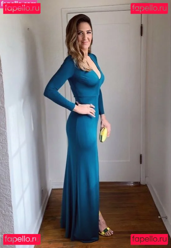 D'Arcy Carden Onlyfans Photo Gallery 