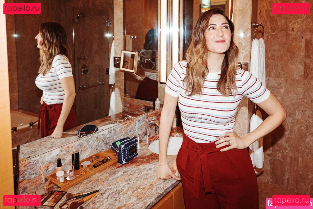 D'Arcy Carden Onlyfans Photo Gallery 