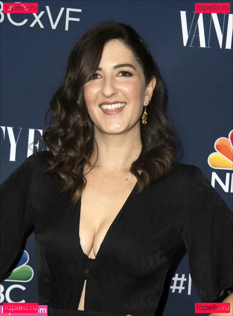 D'Arcy Carden Onlyfans Photo Gallery 