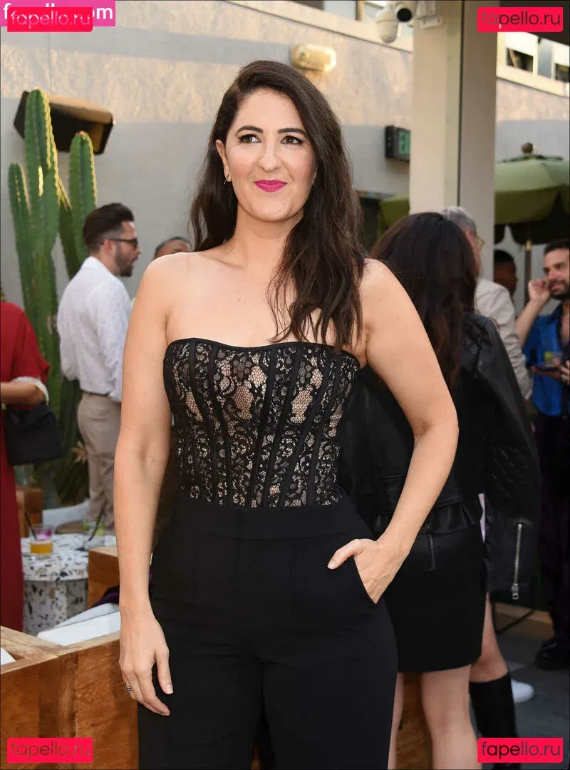 D'Arcy Carden Onlyfans Photo Gallery 