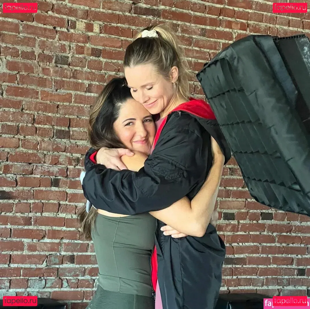 D'Arcy Carden Onlyfans Photo Gallery 