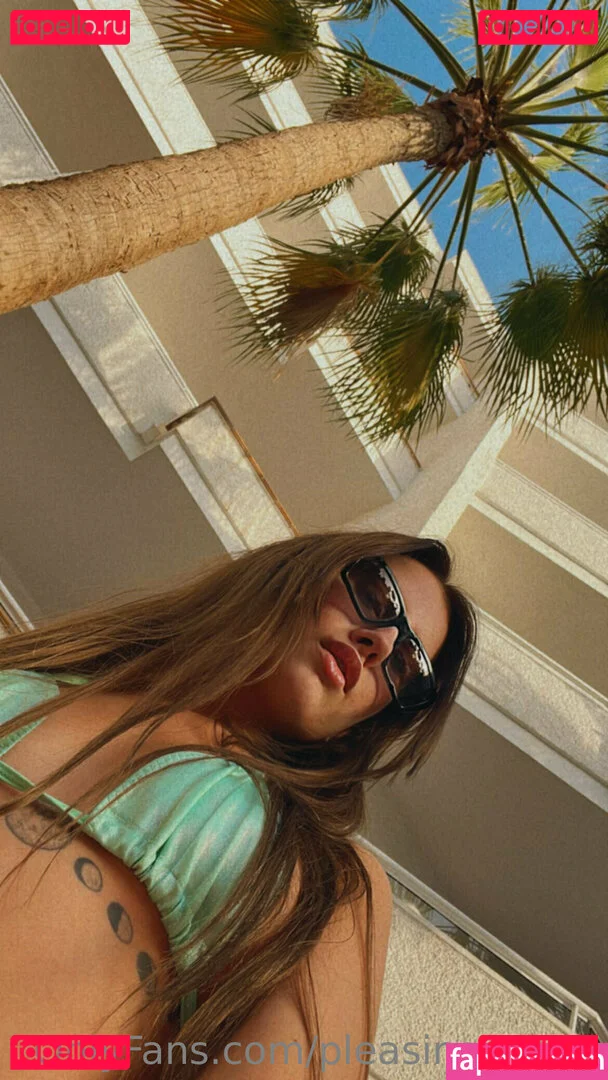 pleasingpoppy Onlyfans Photo Gallery 