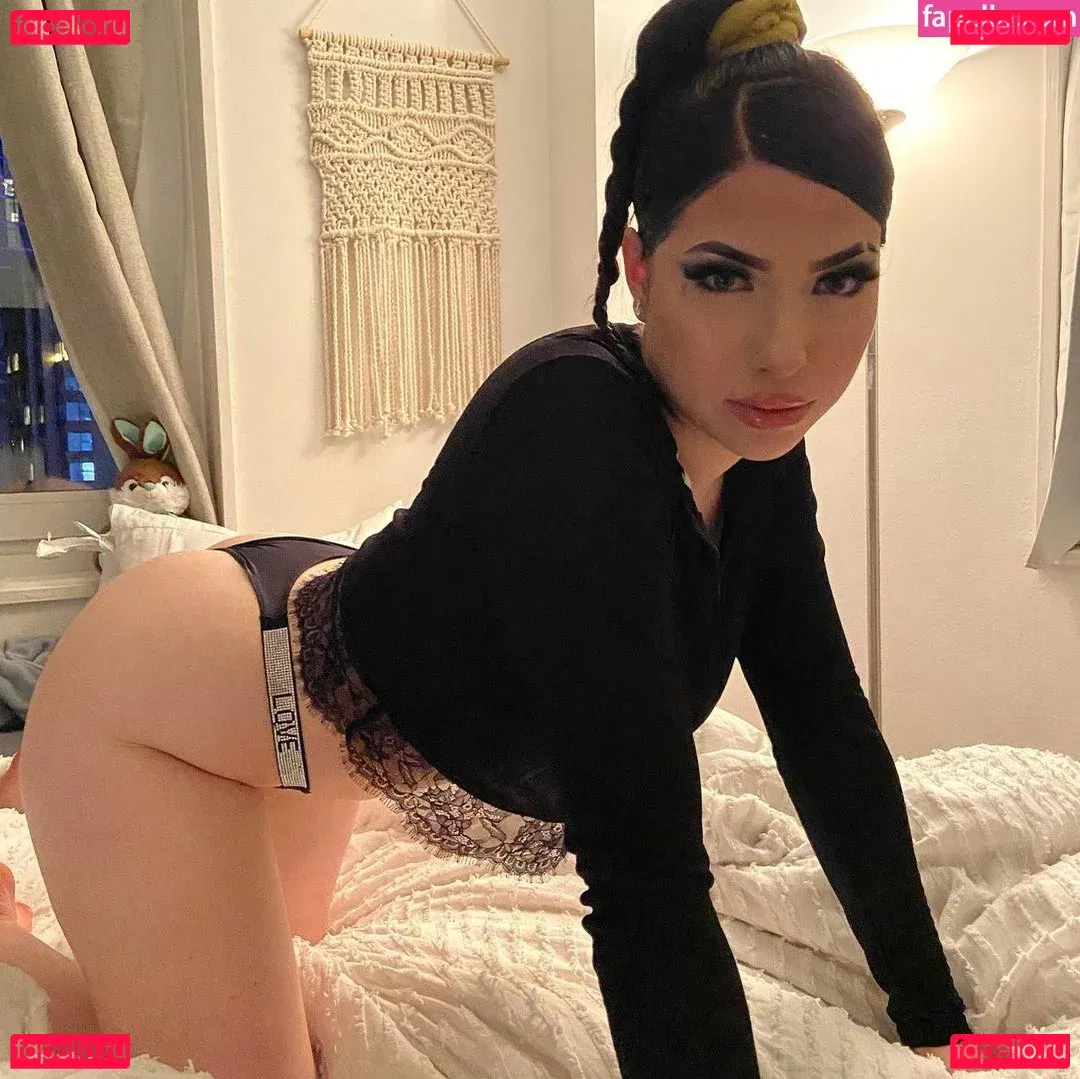 Holly Baby Onlyfans Photo Gallery 