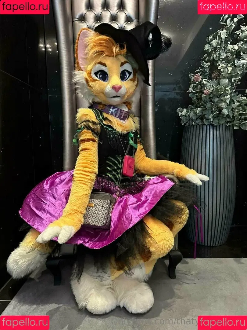thatyellowkitty Onlyfans Photo Gallery 