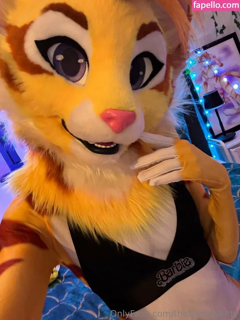 thatyellowkitty Onlyfans Photo Gallery 