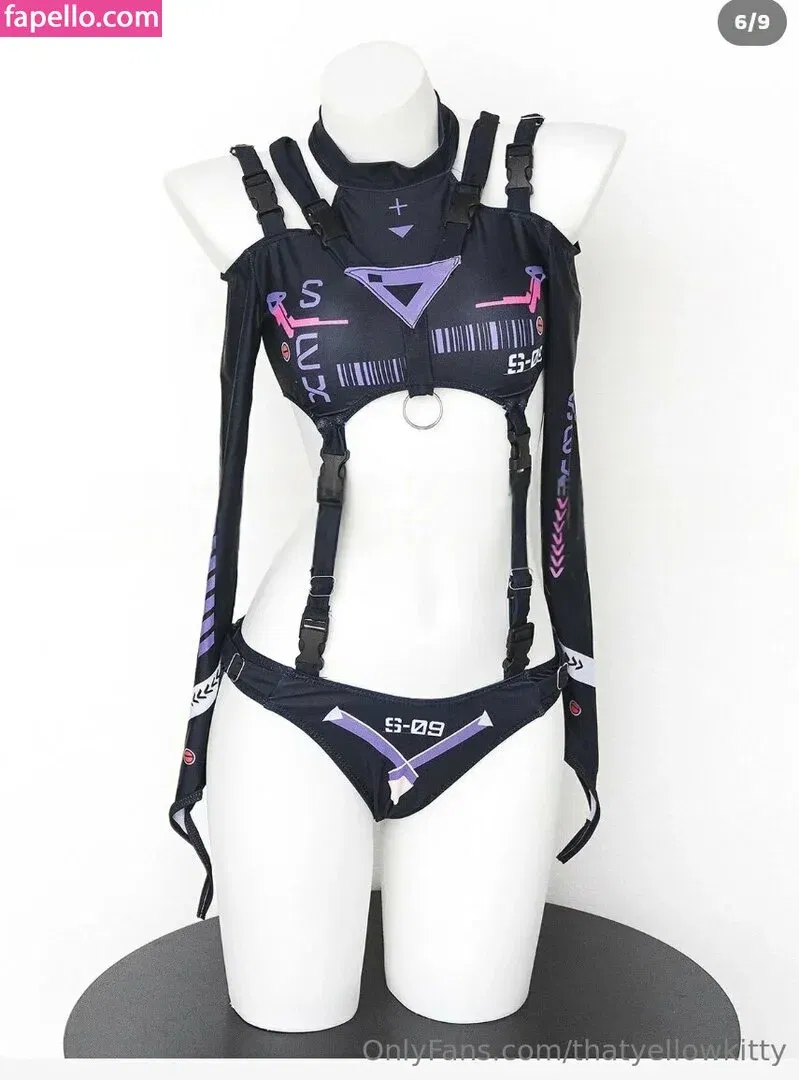 thatyellowkitty Onlyfans Photo Gallery 