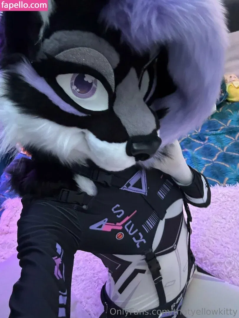 thatyellowkitty Onlyfans Photo Gallery 