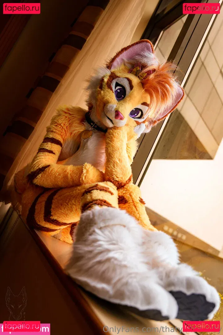 thatyellowkitty Onlyfans Photo Gallery 