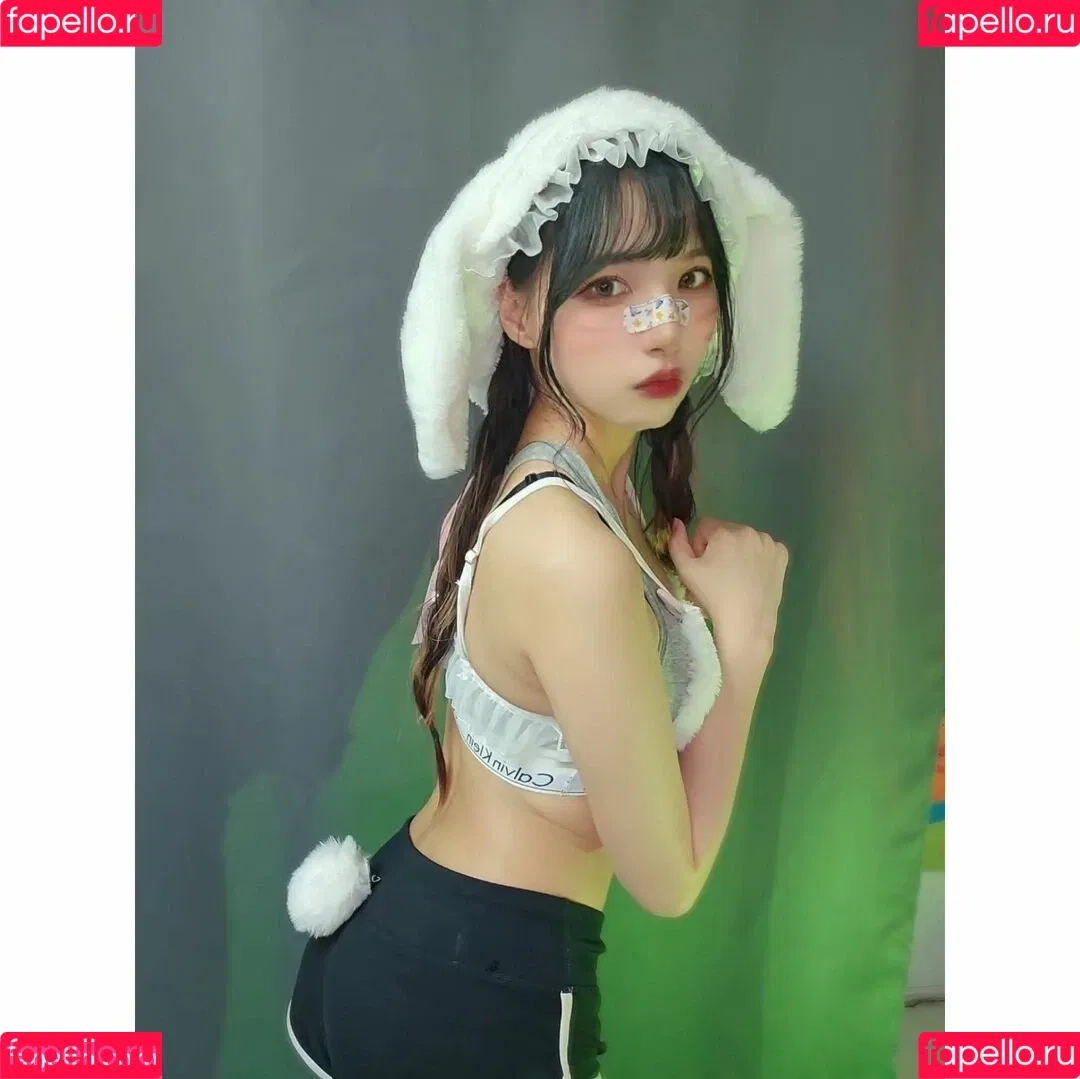 world1104 Onlyfans Photo Gallery 