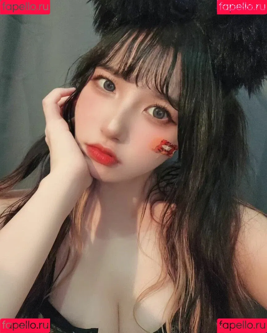 world1104 Onlyfans Photo Gallery 
