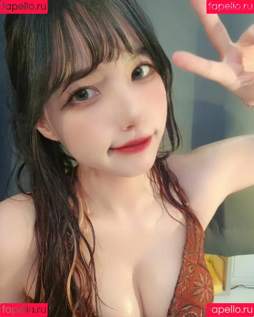 world1104 Onlyfans Photo Gallery 