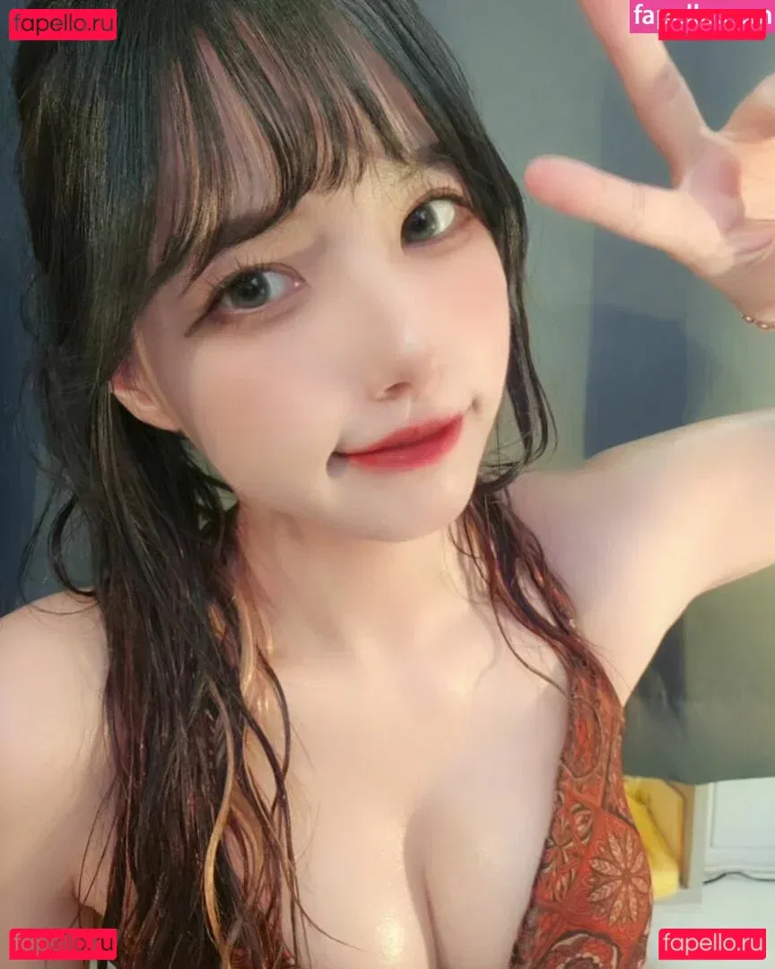 world1104 Onlyfans Photo Gallery 