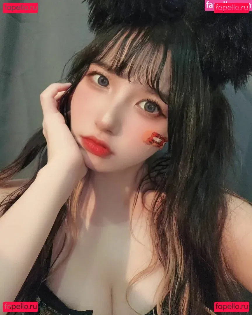 world1104 Onlyfans Photo Gallery 