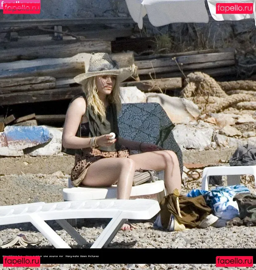 Mary-Kate Olsen Onlyfans Photo Gallery 