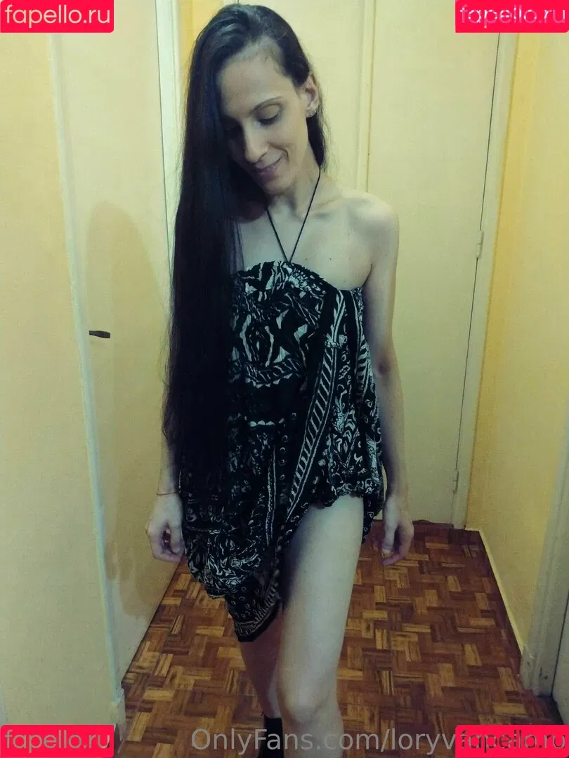 loryvancamp Onlyfans Photo Gallery 
