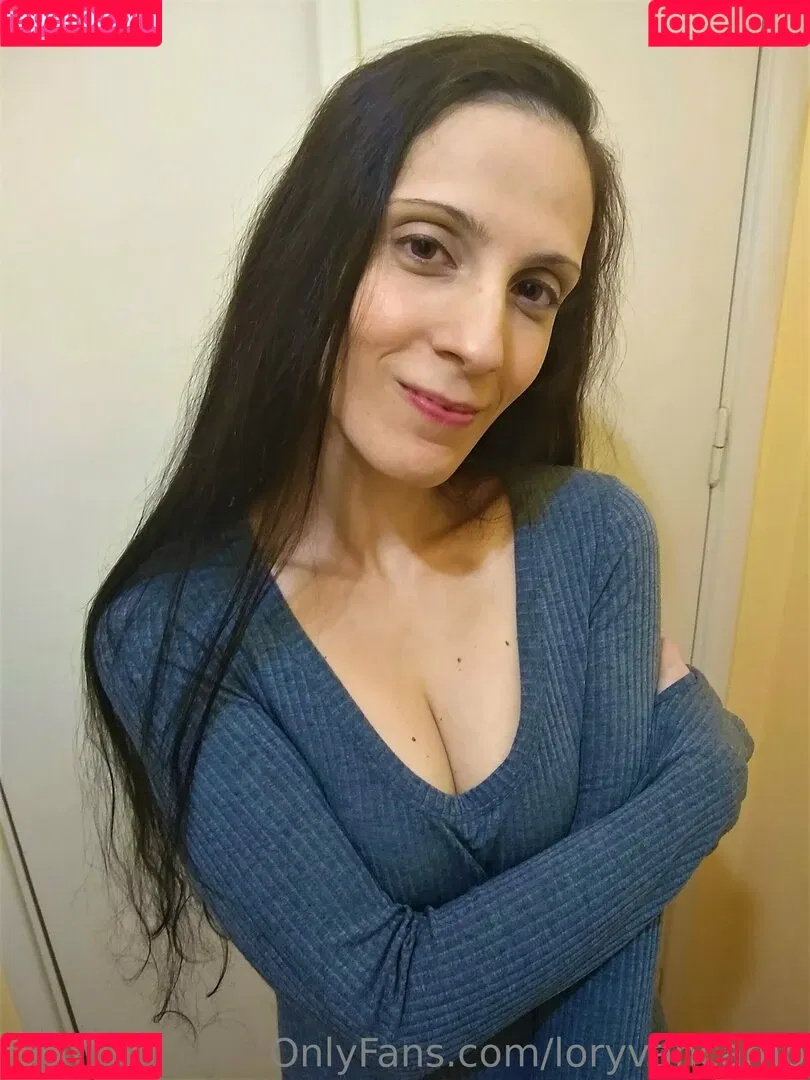 loryvancamp Onlyfans Photo Gallery 