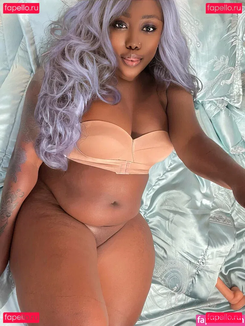 camillabangs Onlyfans Photo Gallery 