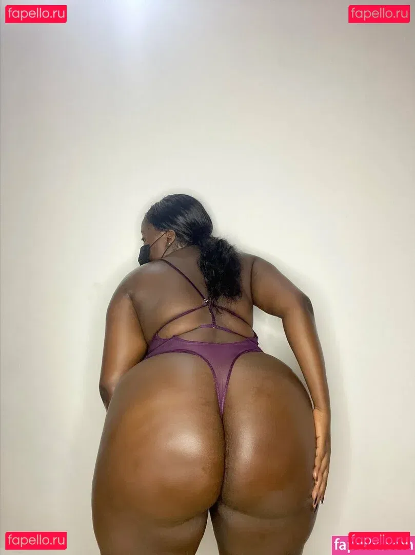 camillabangs Onlyfans Photo Gallery 