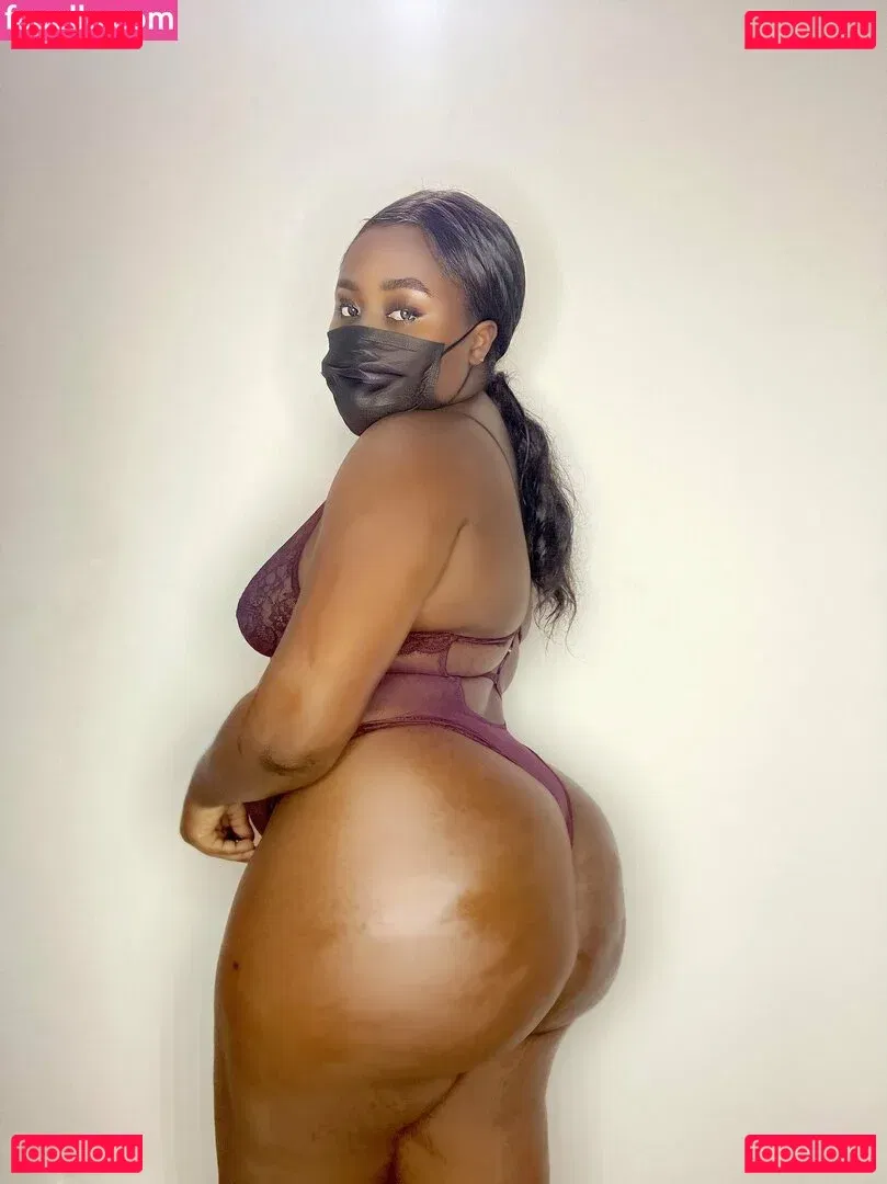 camillabangs Onlyfans Photo Gallery 